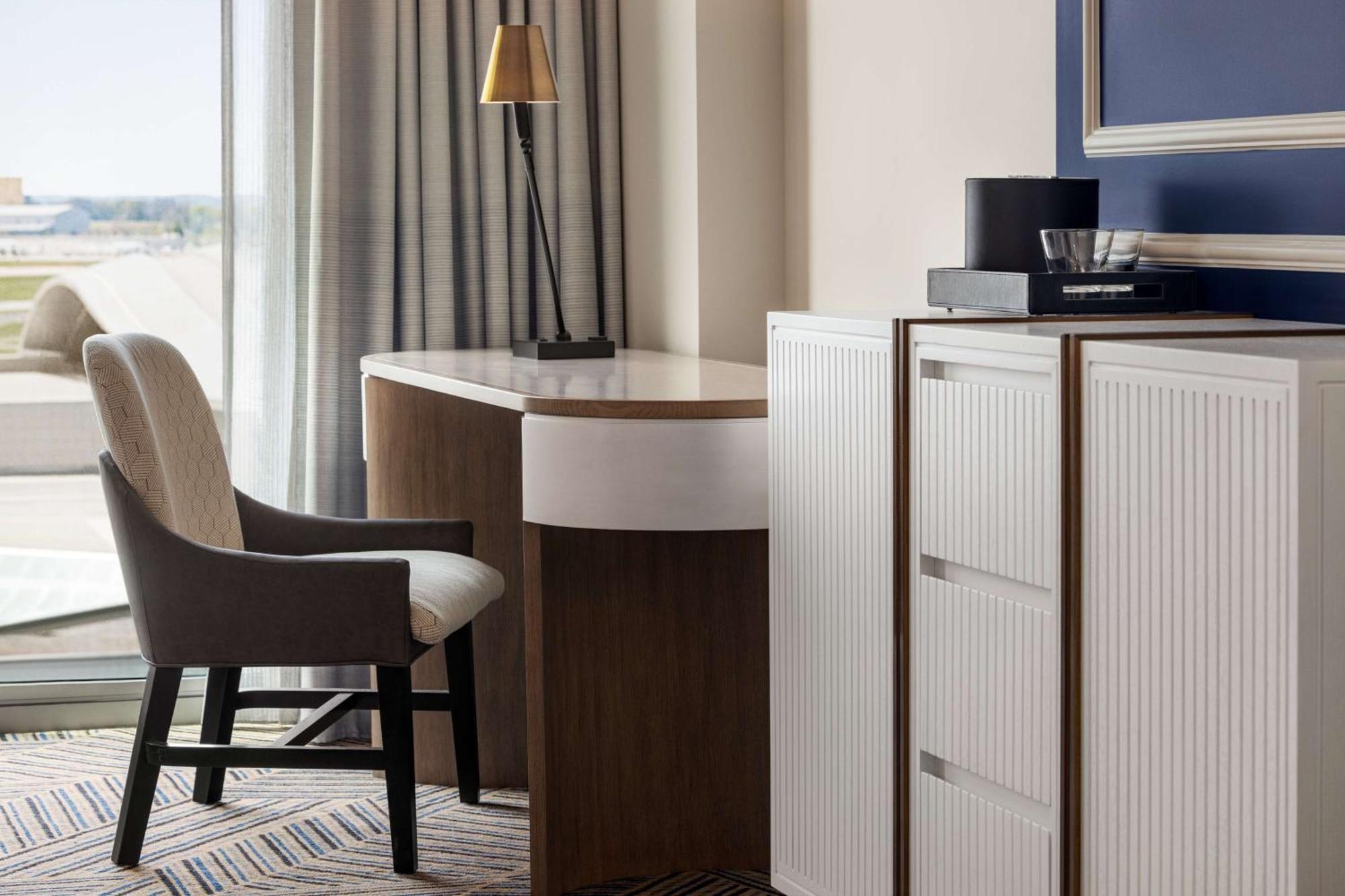 Hilton Bna Nashville Airport Terminal エクステリア 写真