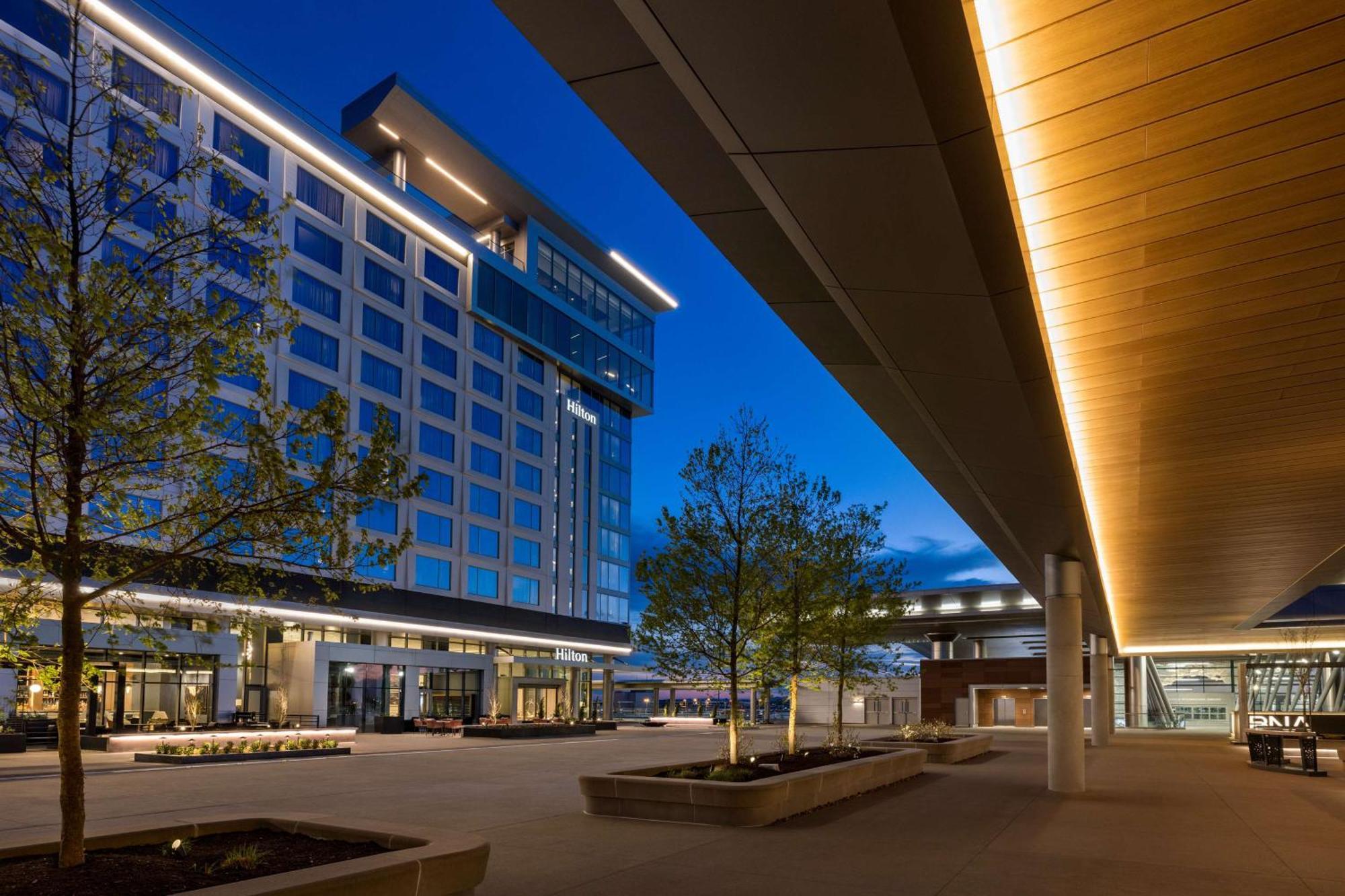 Hilton Bna Nashville Airport Terminal エクステリア 写真